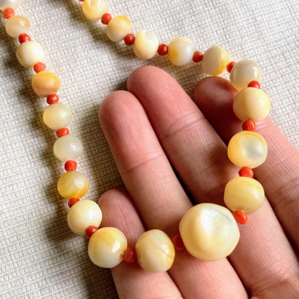 Antique Art Deco Mother of Pearl Coral Beads Graduated Necklace Sterling Silver - Picture 11 of 12